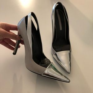 Zara silver tip pointy pumps